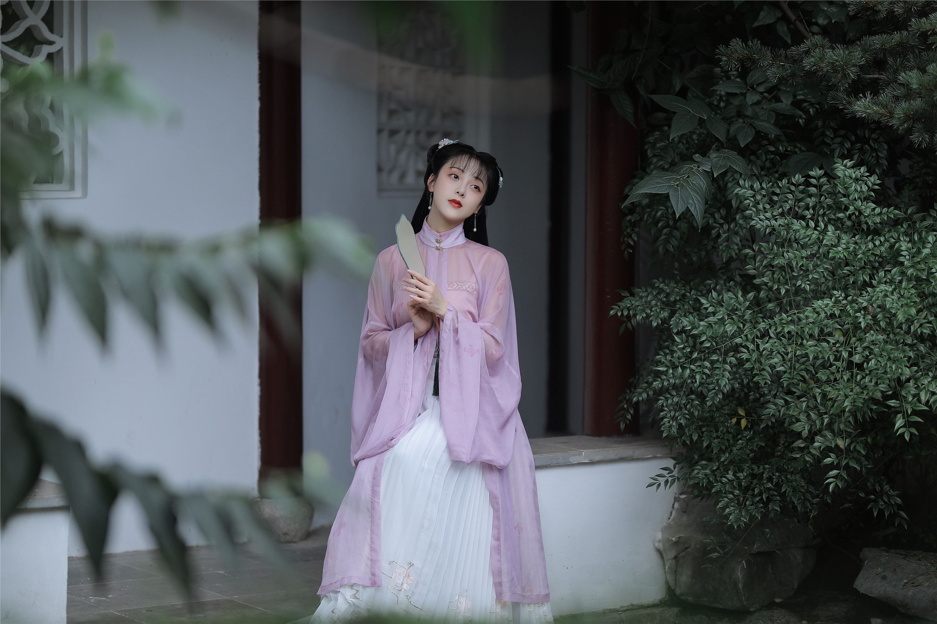 YITUYU艺图语 2021.08.25 春来弱柳新 煜月